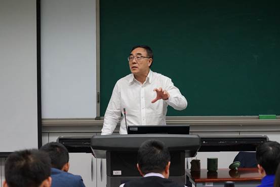 院长领衔日本av
观摩课 大国崛起之际探讨资本金融