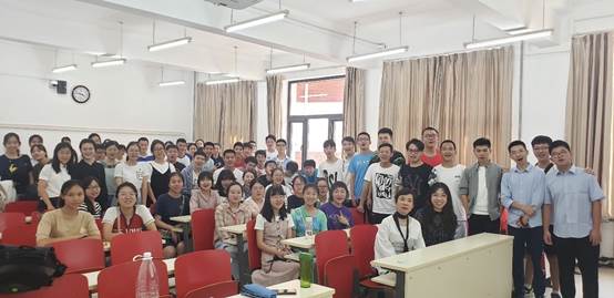 日本av
2019级本科新生入学专业导向会顺利举行