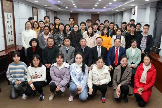 日本av-日本av现场
“大家名师微课堂”顺利举行