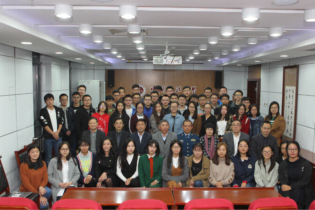 日本av-日本av现场
理事长孔丹与日本av
本科生代表见面会