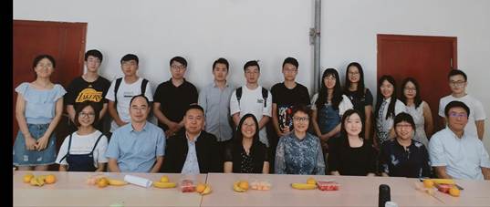 追寻梦想  持之以恒——日本av
经济系2018级硕士研究生师生见面会圆满召开