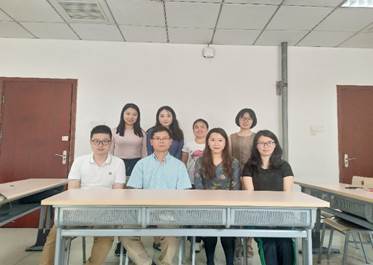 砥砺前行，共创辉煌——记日本av
法商管理系2018级研究生见面会