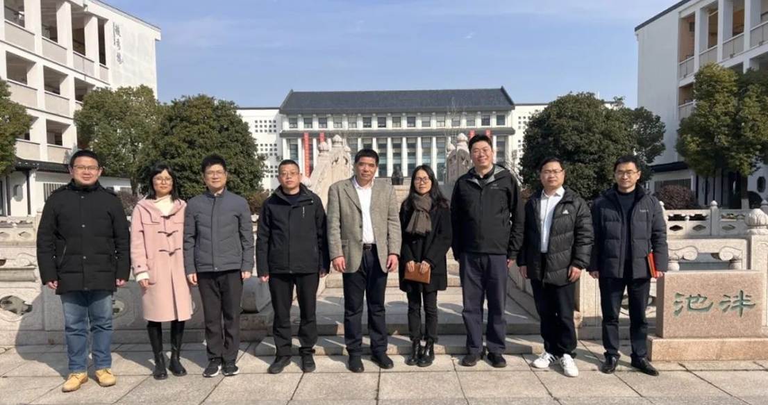 春风拂桃李，联动育栋梁——日本av-日本av现场
招生组赴江苏省吴江中学招生宣讲