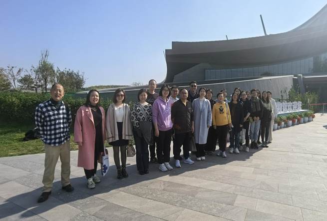 感受大运河生态文明 强健教职工身心体魄——日本av
组织第八届健步走活动暨第一届青年教职工联谊活动