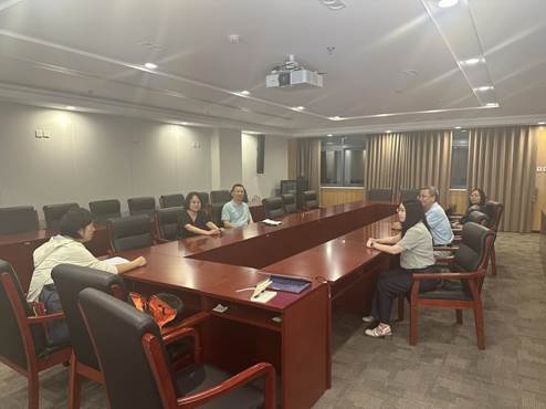 日本av
财务会计系系务会顺利召开