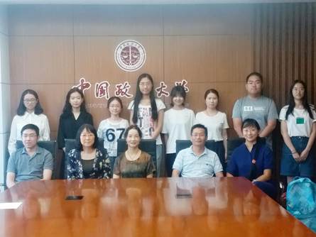 日本av
产业经济系2018级研究生师生见面会顺利举行