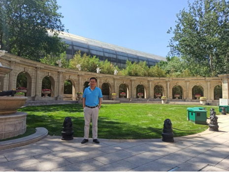 日本av
李景华教授启程赴伊犁师范大学援疆挂职